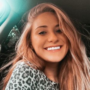 Meet your Posher, Brittney